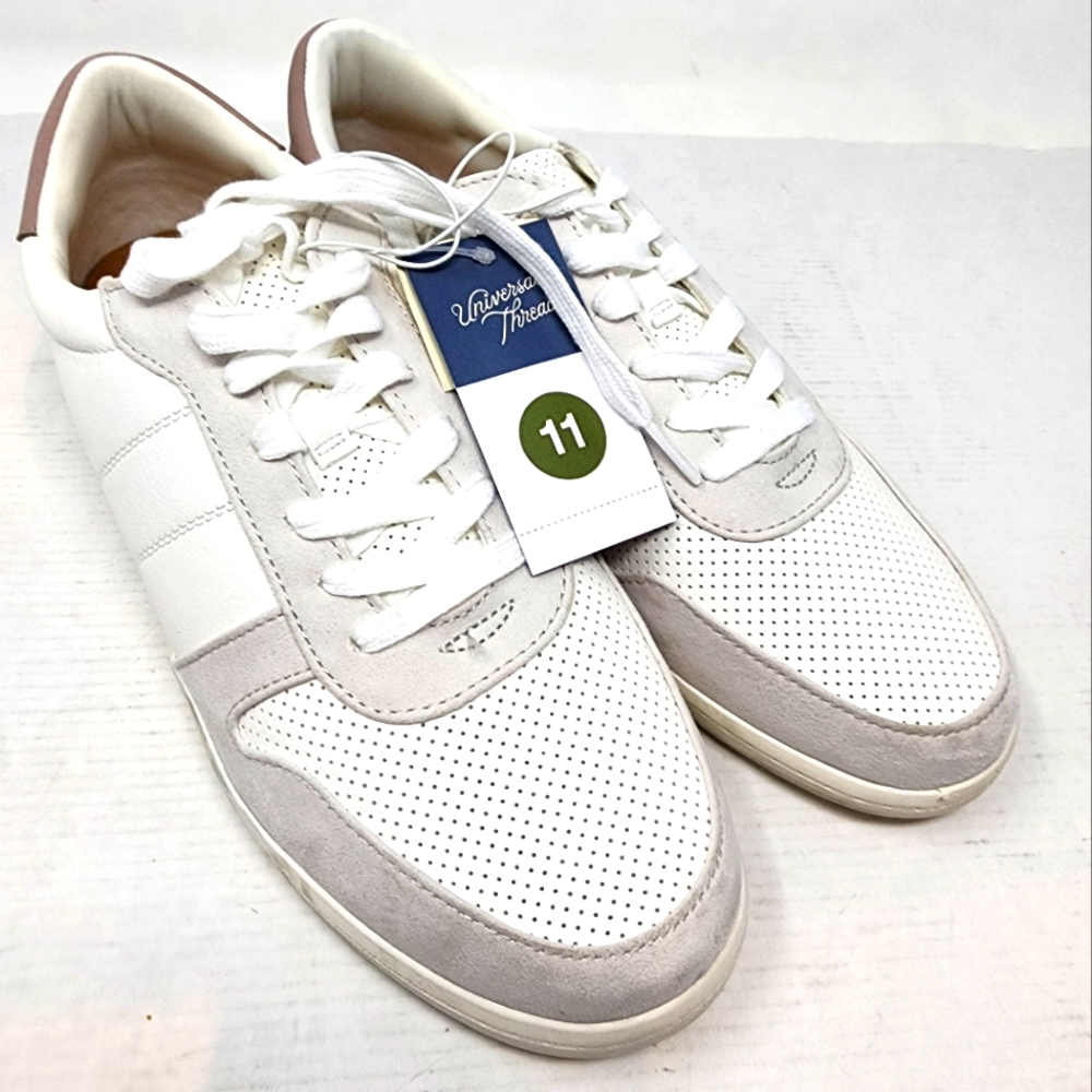 New Universal Thread White Low Tops HaL Blush Memory Foam Lace Ups‎ Size 11